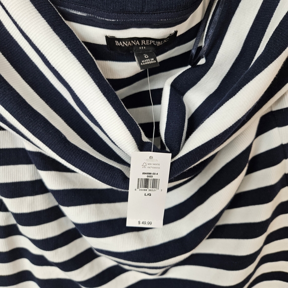 Banana Republic Off Shoulder Knit Top Size Large NWT Preppy Navy White - Picture 2 of 7